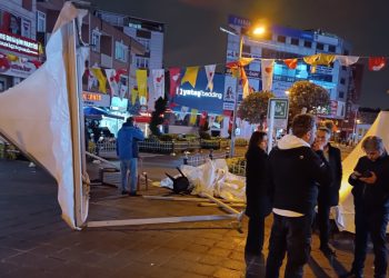 İstanbul’da İYİ Parti’nin seçim standına saldırı
