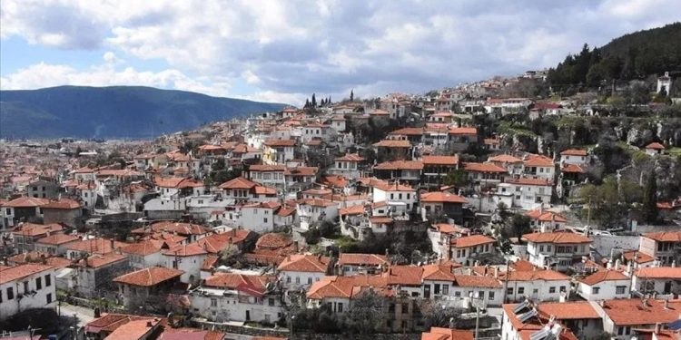 İstanbul'da gayrimenkul alamayan EYT'liler Ege'ye akıyor