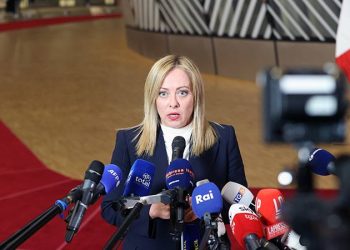 İtalya'da hükümet, artan göç akınlarını yönetebilmek için OHAL ilan etti