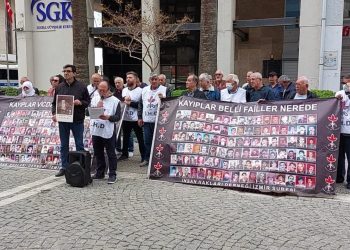 İzmir'de kayıp yakınları eylemlerini sürdürdü: Failler yargılansın