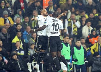 Kadıköy’de 10 kişi ile 3. kez dört gollü zafer