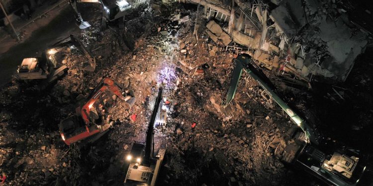 Kahramanmaraş merkezli depremlerde hayatını kaybedenlerin sayısı 50 bin 500 olarak açıklandı