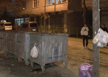 Kan donduran olay: Çöp konteynerinin yanındaki poşetten çıkanlar tüyler ürpertti