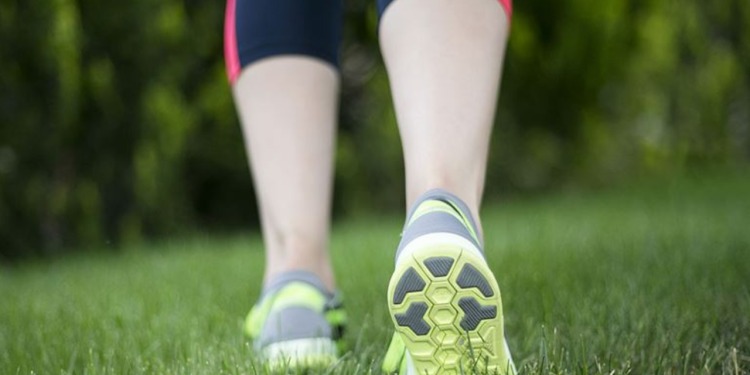 'Kansere karşı günde 150 dakika yürüyün'