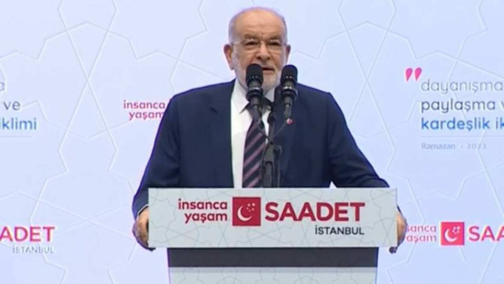 Karamollaoğlu: Siyasiler birbirlerine düşman gruplar değiller, sadece bir demokrasi ortamında yönetimi ele almak için bir yarışın içindeler