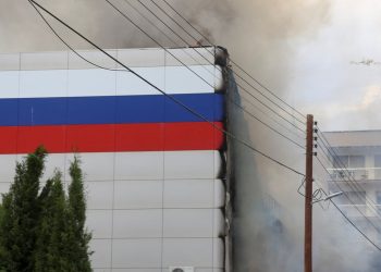 Kıbrıs'taki Rus kültür merkezinde yangın: Molotofkokteyli atıldı iddiası