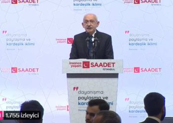 Kılıçdaroğlu'ndan "seccade" açıklaması: Kalabalıktı, yerdeki seccadeyi görmedim, şimdi operasyon yapıyorlar