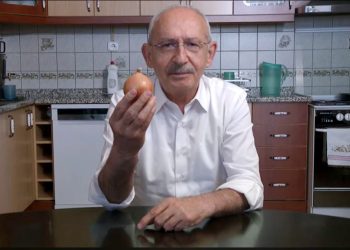 Kılıçdaroğlu’ndan ‘soğanlı’ video: Erdoğan kalırsa kuru soğan olacak 100 lira