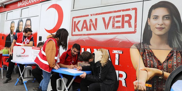 Kızılay’dan ‘kan satışı’ açıklaması: Satmıyoruz, işlem parası alıyoruz