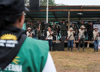 Kolombiya'da 'muhalif' FARC gerillaları da müzakere masasına oturacak