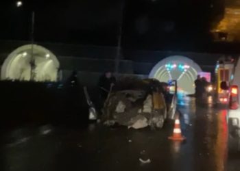 Kontrolden çıkan ticari taksi araç takla attı: 1 ölü, 2 yaralı