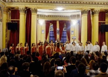 Koro İstanbul 16 ve 28 Nisan'da İstiklal'de!