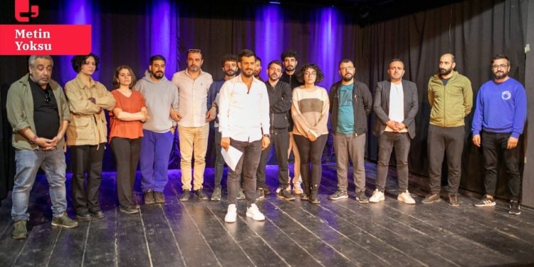 Kürt tiyatroculardan gözaltılara tepki: Sanatımızdan taviz vermeyeceğiz