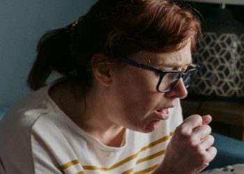 Kuru Öksürük İçin Kullanılabilecek 6 Doğal Yöntem!