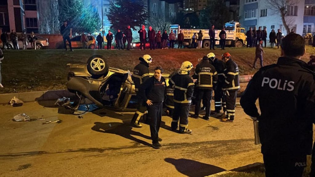 Kütahya'da trafik kazası: Bir ölü, altı yaralı