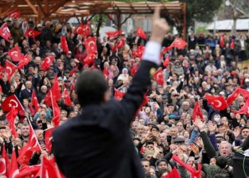 Le Monde'dan İmamoğlu Analizi: İstanbul'un jokeri