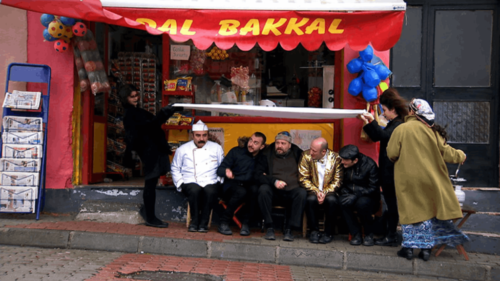 Leyla ile Mecnun izleyicilerine kötü haber: Burak Aksak paylaştı...