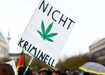 Lisanslı dükkanların yerine "sosyal kulüpler" açılacak