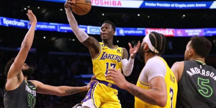 Los Angeles Lakers ve Atlanta Hawks play-off'a kaldı