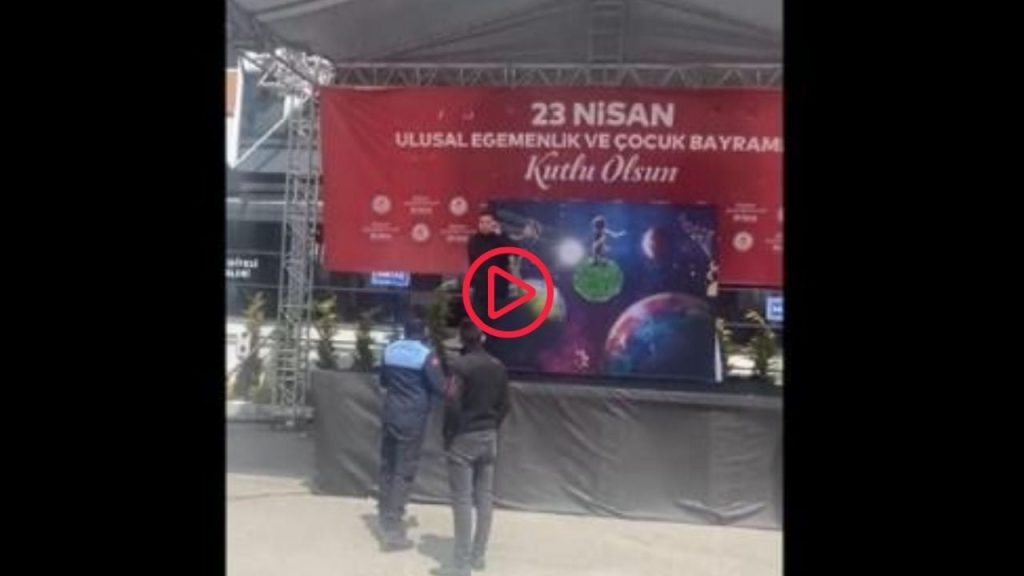 Maltepe'de 23 Nisan kutlamasında bıçaklı saldırı