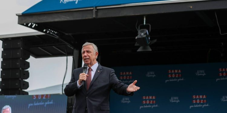 Mansur Yavaş'tan AKP'ye: 1 katrilyon 700 milyon lirayı belediyenin bütçesinden kesip, çaldılar