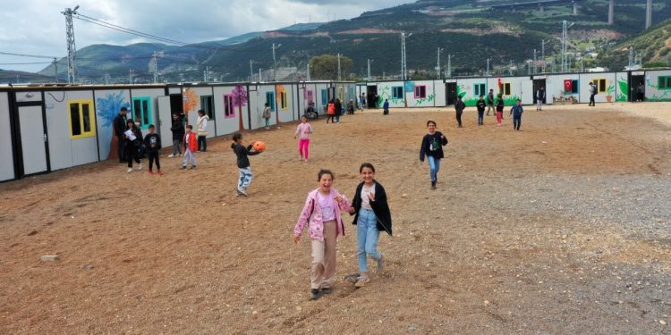 Maraş depremlerinde kaybolan çocuklardan 77 gündür haber yok