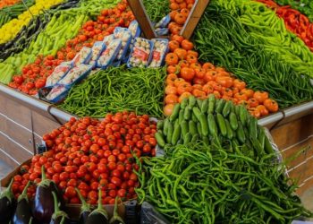 Markette ve pazarda 10 TL’nin altında sebze meyve kalmadı