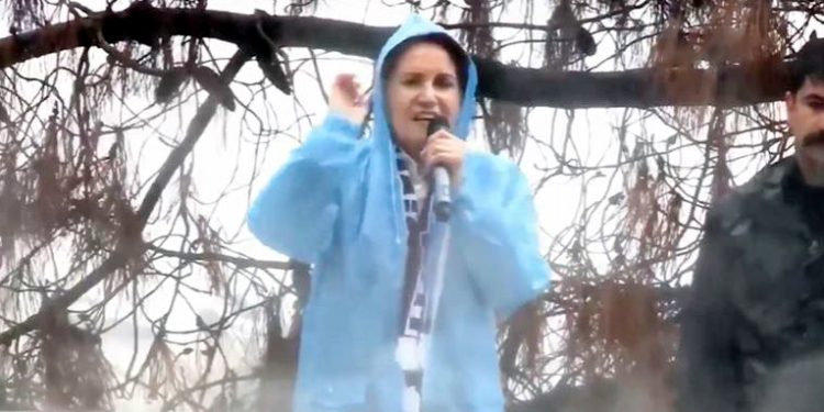 Meral Akşener: Beni masaya jet hızıyla dönmeye ikna eden Mansur Yavaş oldu