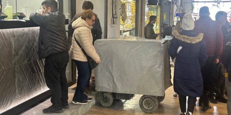 Merkez Bankası'nın döviz bilmecesi: Para nereye gidiyor?