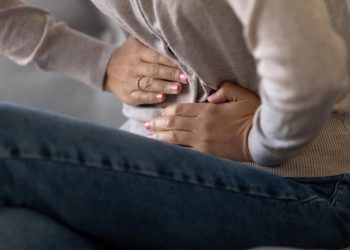 Mide üşütmesi nedir? Mide üşütmesine ne iyi gelir? Mide üşütmesinin belirtileri neler?