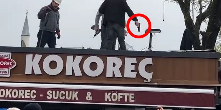 Murat Ongun görüntü paylaştı; İBB’nin Üsküdar’da kaçak kafe yıkımında zabıtaya silah çekildi