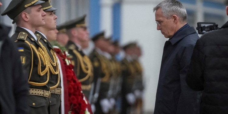 NATO Genel Sekreteri Kiev'de: Savaş zamanı ilk ziyaret