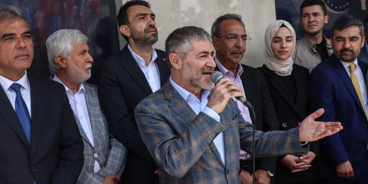 Nebati: Hazine'nin kasası boşsa ne dağıtıyorsun, aklımızla oynama