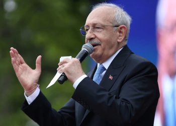 'Ortadoğu bataklığının kodları ile konuşan siyasetçileri emekli edeceksin'