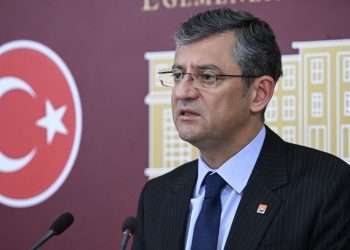 Özgür Özel: HDP'nin cumhurbaşkanı adayımıza oy vermesi kimsenin karnını ağrıtmasın