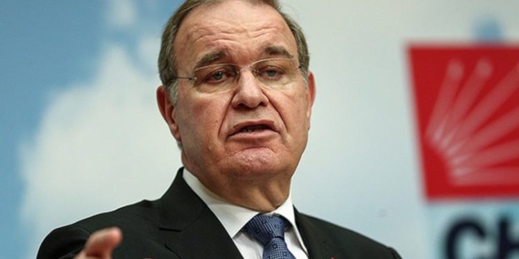 Öztrak '1 Nisan şakası değil' diyerek paylaştı: Yıl 2002 çeyrek altın 21 lira, yıl 2023 soğan 20 lira