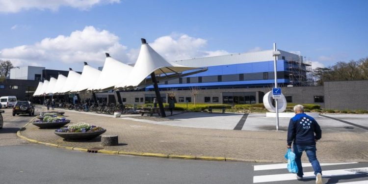 Pandemide çok sayıda hastayı öldürdüğü iddia edilen Hollandalı hemşire gözaltına alındı