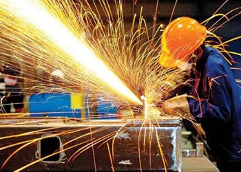 Pandemiden bu yana en sert düşüş; sanayi üretimi şubatta yıllık yüzde 8,2 azaldı