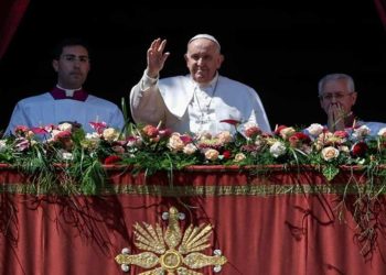Papa Paskalya mesajında depremlerde hayatlarını kaybedenleri andı