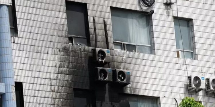 Pekin'deki hastane yangınında ölenlerin sayısı 29'a yükseldi