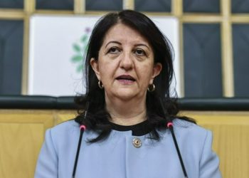 Pervin Buldan'dan Kürt sorunu çıkışı: 'Kürt sorununu çözemeyen kendisi çözülür'