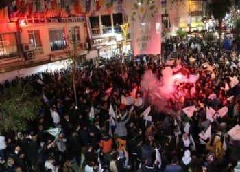 Qoser’de Yeşil Sol coşkusu saatlerce sürdü: Birlikte değiştireceğiz