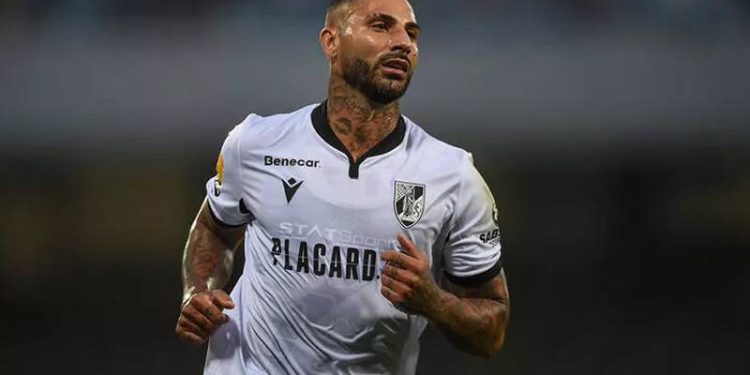 Quaresma, futbol kariyerini 1 yıl daha sürdürmek istiyor