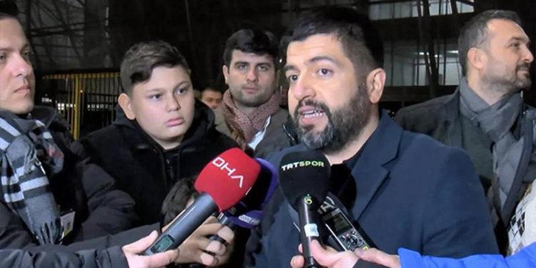 Rakip takımın 3-4 yöneticisinden hakeme hakarete varan sözler; bir senaryo yazılmış, bir sinema filmi oynanıyor