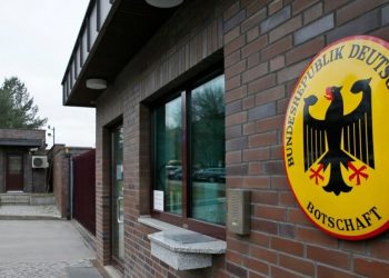 Rusya 20'den fazla Alman diplomatı sınır dışı edecek