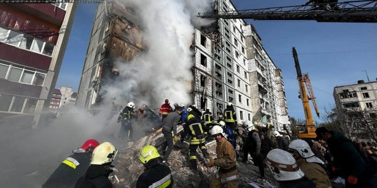 Rusya, Ukrayna şehirlerini vurdu: En az 21 ölü