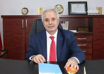 Saadet Partili Kozan Belediye Başkanı, AKP'ye geçti