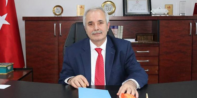 Saadet Partili Kozan Belediye Başkanı, AKP'ye geçti