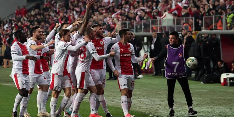 Samsunspor, Karabükspor’un rekorunu kırmak istiyor