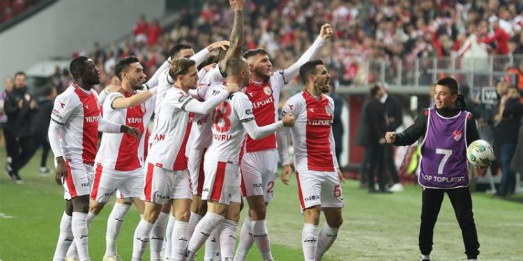 Samsunspor'un Süper Lig hasreti 1 galibiyet sonra bitecek